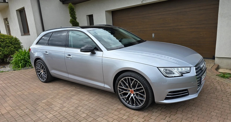 Audi A4 cena 84999 przebieg: 110440, rok produkcji 2017 z Łódź małe 704